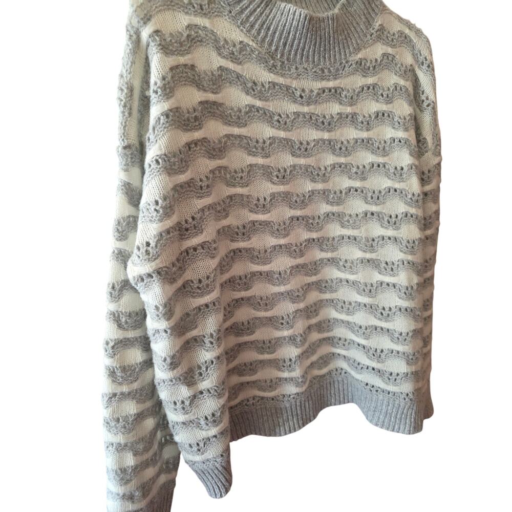 Absolutely Creative Worldwide‎ Mock Neck Sweater M Womens Grey White Loose Knit - Picture 2 of 5